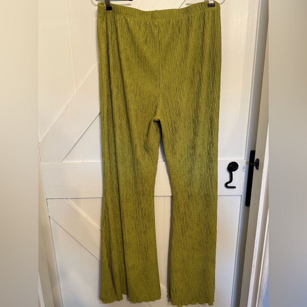 Green Textured Bellbottom Pants